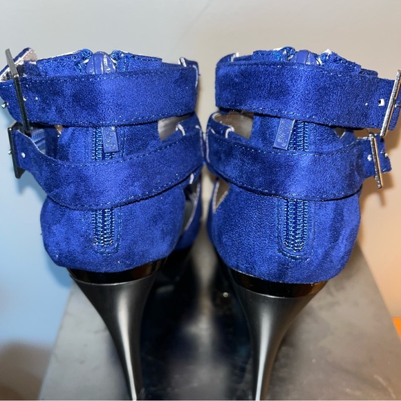 NWT/NIB Michael Antonio Blue microfiber “Emelie” size 7 strappy platform heels - Picture 9 of 15